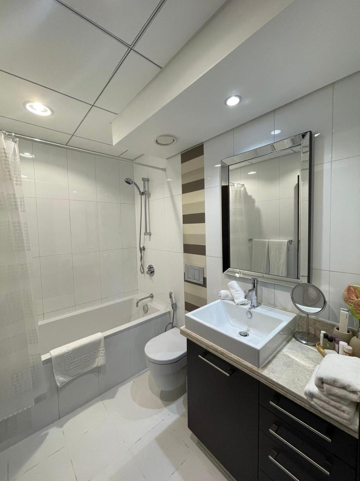 First Class 2Br With Burj Khalifa & Downtown View Dubai Eksteriør bilde