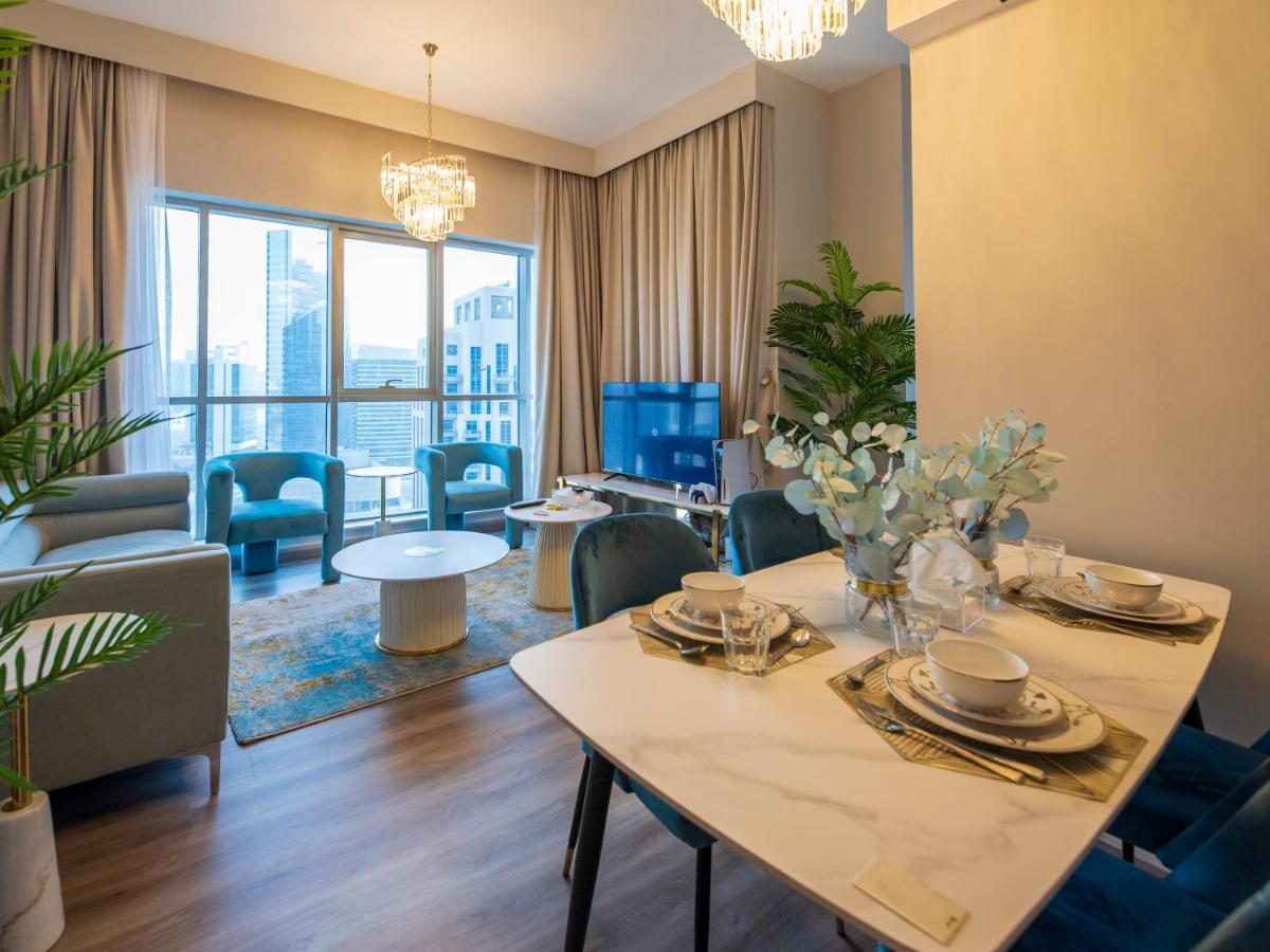 First Class 2Br With Burj Khalifa & Downtown View Dubai Eksteriør bilde